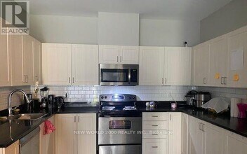 501 Frontenac St in Kingston, ON - Building Photo - Building Photo