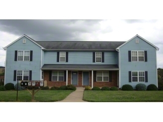 201 Weeping Willow Ln in Bridgewater, VA - Foto de edificio