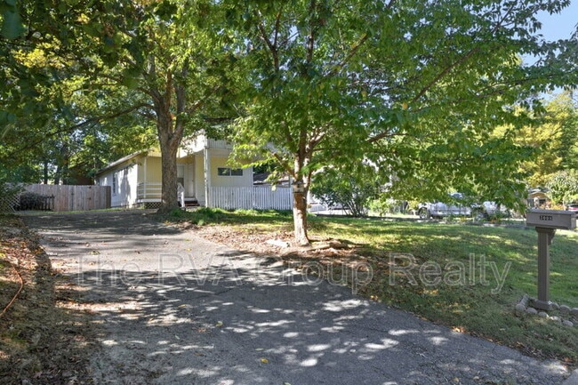 property at 3008 Duck River Ct