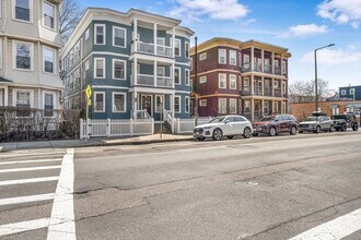 158 South St, Unit #1 in Boston, MA - Building Photo - Building Photo
