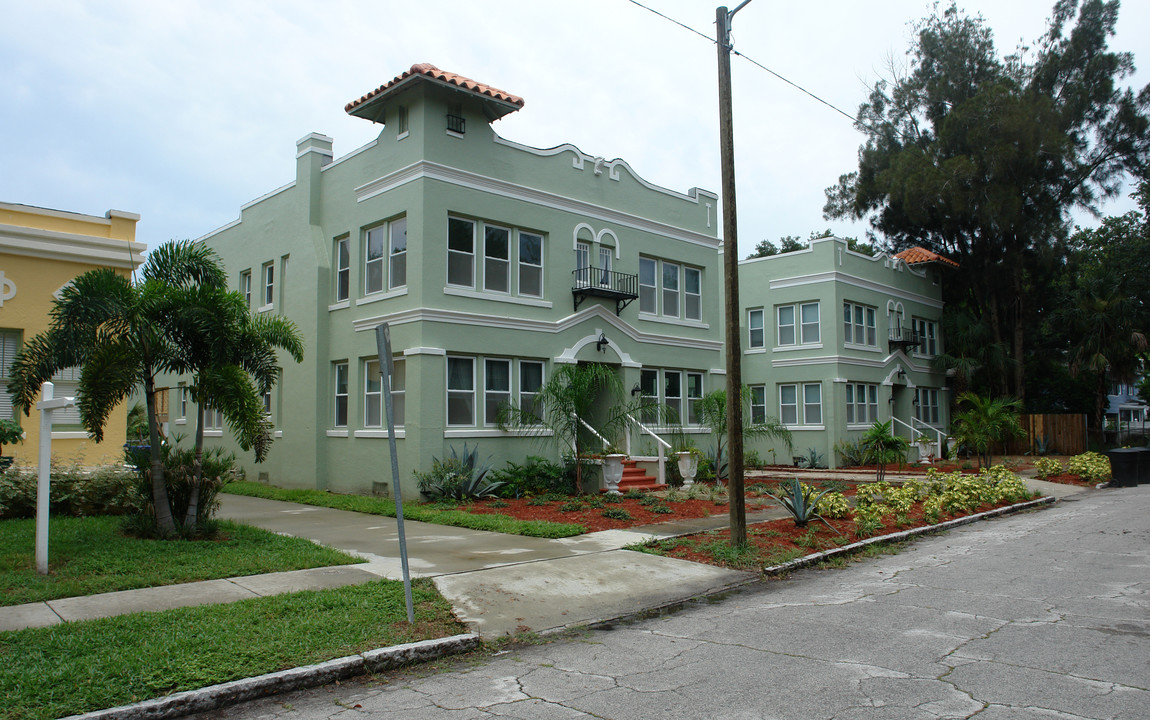 2006 Jackson St N in St. Petersburg, FL - Building Photo