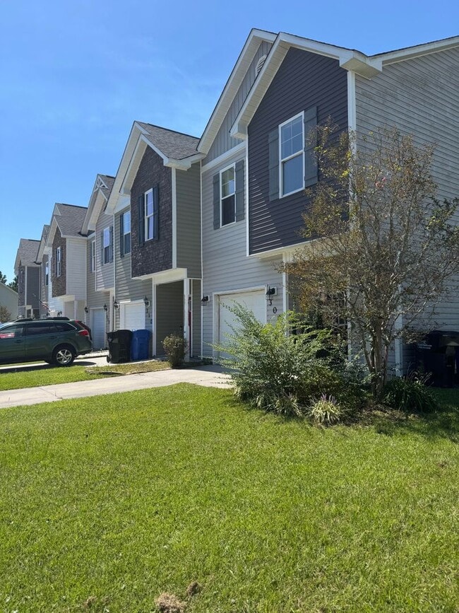 308 Cedar Island Trail in Holly Ridge, NC - Building Photo - Building Photo
