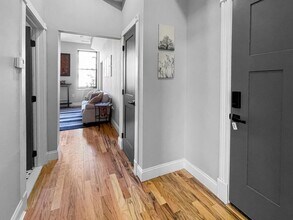 1428 Madison Ave in Baltimore, MD - Foto de edificio - Building Photo