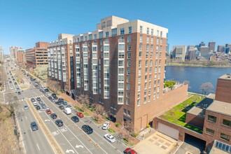 The Esplanade in Cambridge, MA - Foto de edificio - Building Photo