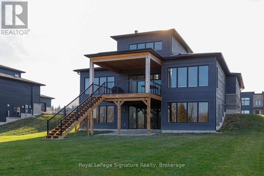 107 Sladden Ct in Blue Mountains, ON - Building Photo