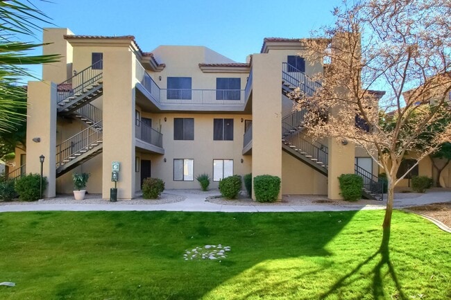 property at 4925 E Desert Cove Ave