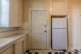 327 Eleanor Ave in San Antonio, TX - Building Photo - Building Photo