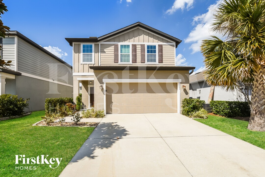 3941 Saltmarsh Loop in Sanford, FL - Foto de edificio