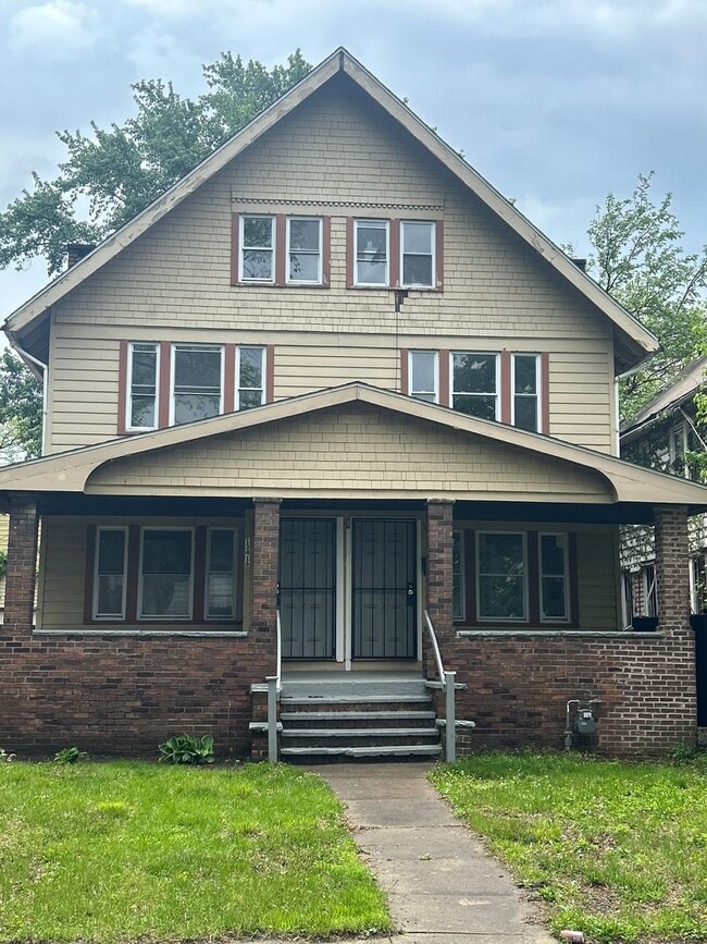 property at 13414 4th Ave