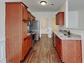 2000 Cabela Dr in Buford, GA - Foto de edificio - Building Photo