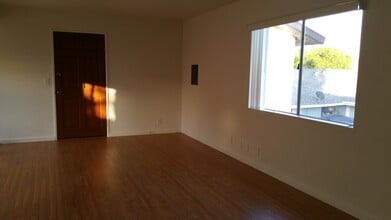 3843 Huron Ave, Unit 2 in Culver City, CA - Foto de edificio - Building Photo