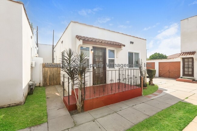 740 E La Habra Blvd in La Habra, CA - Building Photo - Building Photo