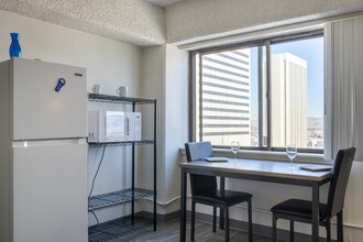 Siegel Suites Nevadan in Reno, NV - Building Photo - Interior Photo