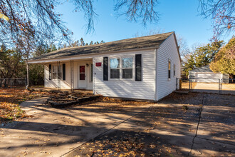 2901 N Clarence Ave in Wichita, KS - Building Photo - Building Photo