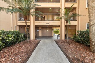 2525 W Bay Dr in Belleair Bluffs, FL - Building Photo - Building Photo