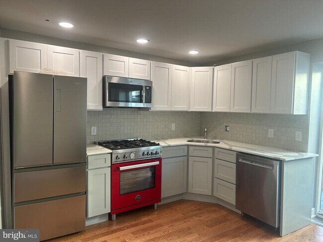 2122 S Philip St in Philadelphia, PA - Building Photo - Building Photo