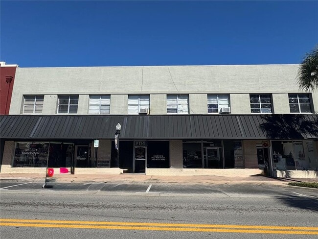 property at 206 W Main St