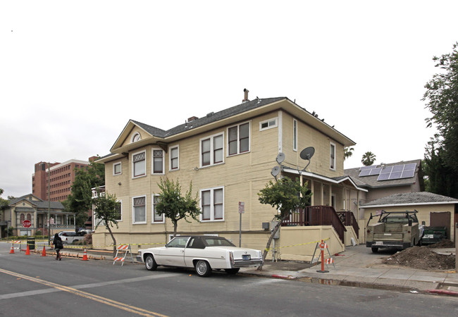 106 N 5th St in San Jose, CA - Foto de edificio - Building Photo