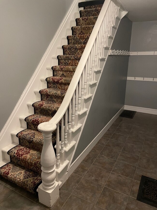 7 1/2 Bacon St in Glens Falls, NY - Building Photo - Building Photo