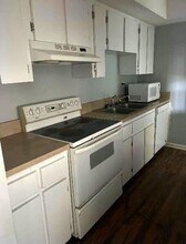 796 Village Lake Terrace in St. Petersburg, FL - Building Photo - Building Photo