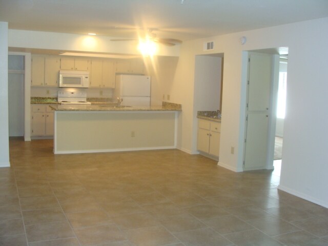 7777 E Main St in Scottsdale, AZ - Building Photo