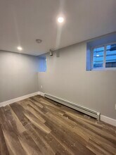 32 Clerk St, Unit 1R in Jersey City, NJ - Foto de edificio - Building Photo