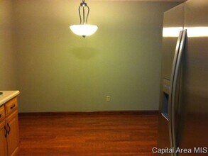4044 Oakbrook Ct in Springfield, IL - Building Photo - Building Photo