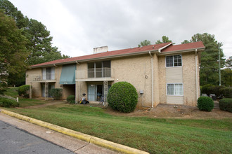 Gorman Crossings in Raleigh, NC - Foto de edificio - Building Photo