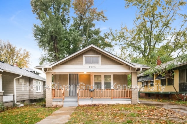 property at 2125 E 70th St