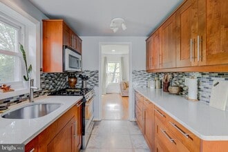 13724 Penwith Ct, Unit UL 1 in Chantilly, VA - Building Photo - Building Photo