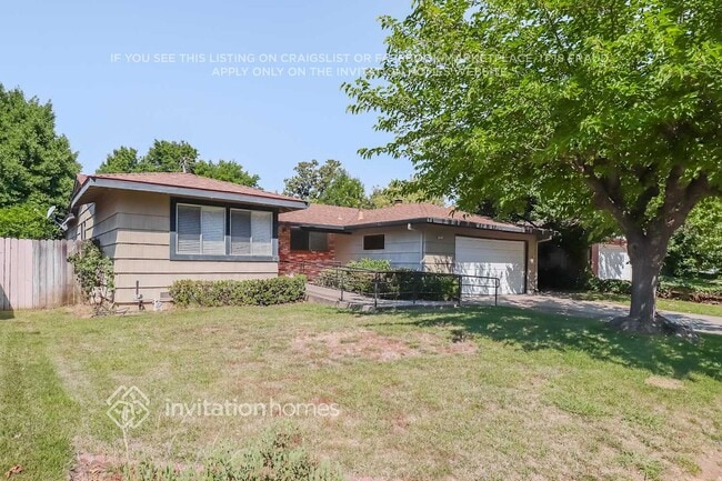 property at 2808 Notre Dame Dr
