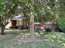 517 N Kyle Ave in Republic, MO - Building Photo