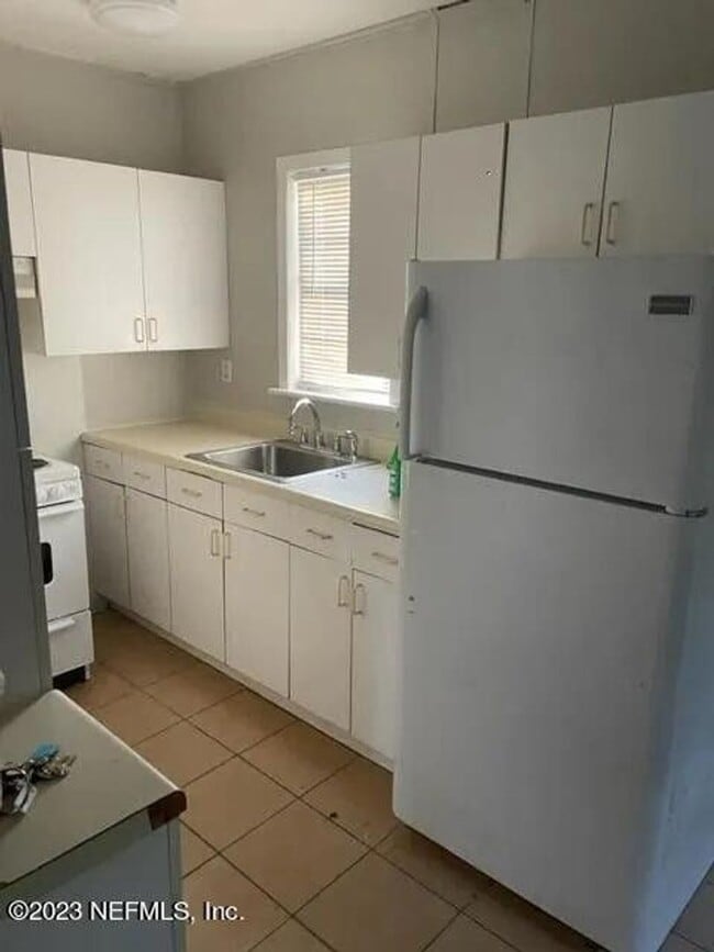 property at 1701 Flagler Ave