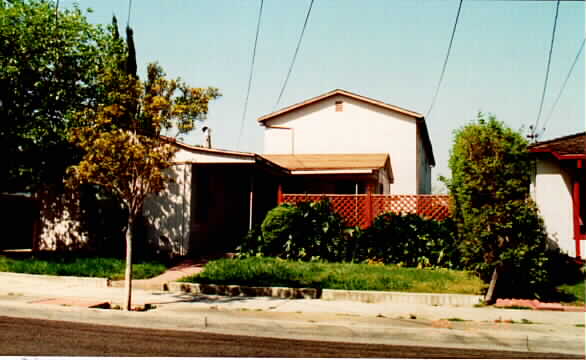 311 Lastreto Ave in Sunnyvale, CA - Building Photo - Building Photo