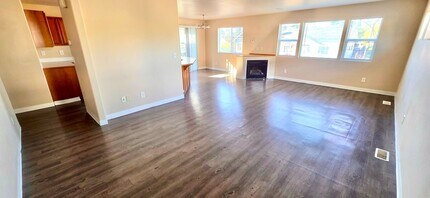1120 Park Ave in Bremerton, WA - Building Photo - Building Photo
