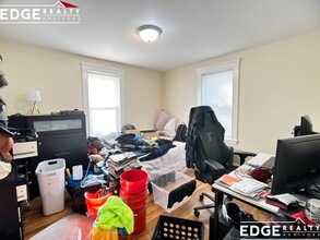 37 Bostonia Ave, Unit 1 in Brighton, MA - Building Photo - Building Photo