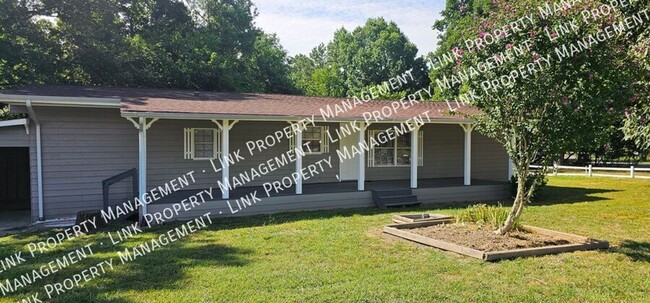 property at 1213 Roach Hollow Rd