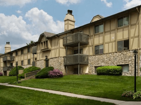 Stonebridge Apartments in Beavercreek, OH - Building Photo