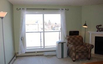 833 Wollaston Crescent in Saskatoon, SK - Building Photo - Building Photo