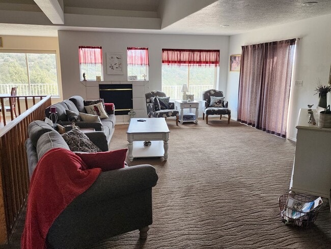 1659 S Cross Hollow Dr in Cedar City, UT - Building Photo - Building Photo
