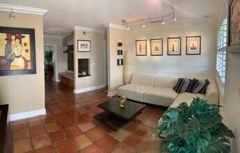 10841 SW 67th Dr in Miami, FL - Building Photo - Building Photo