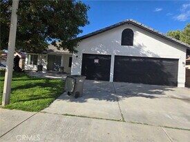 2111 W Ave P8 in Palmdale, CA - Building Photo