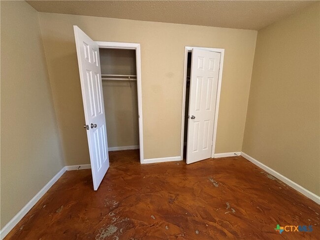 property at 915 S 15th St