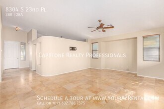 8304 S 23rd Pl in Phoenix, AZ - Foto de edificio - Building Photo