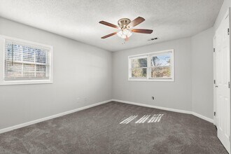 2166 Park Ter, Unit 7 in Atlanta, GA - Foto de edificio - Building Photo