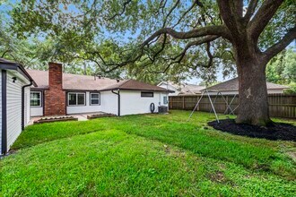 2535 Southwick St in Houston, TX - Building Photo - Building Photo