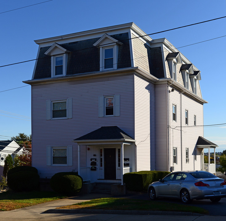 4 Claremont Ave in Providence, RI - Building Photo