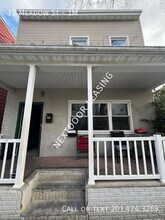 12 Meadow St in Bayonne, NJ - Building Photo - Building Photo
