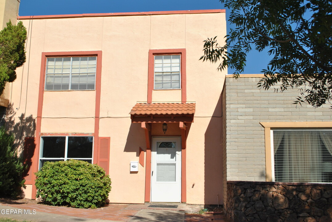 235 Maricopa Dr in El Paso, TX - Building Photo