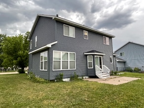 54 Meadowlark Dr in Hudson, WI - Building Photo - Building Photo